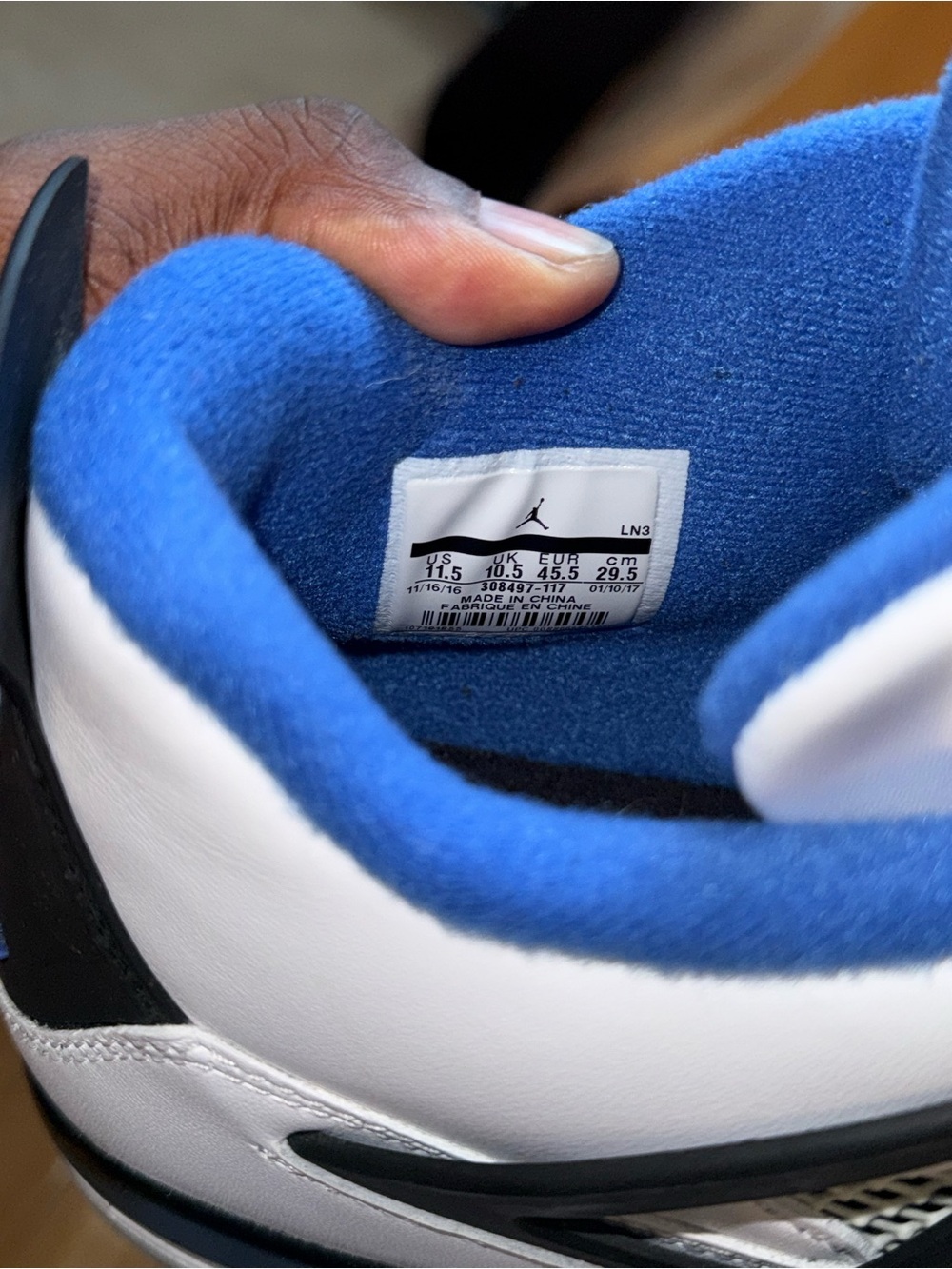 Jordan Retro 4 - Picture 5 of 5